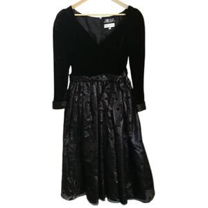 Vintage HOLT RENFREW 80 English Black Velvet & Silky Dots Cocktail Dress Medium